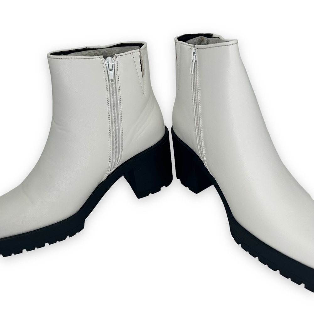 White Women's Ankle Boots with Block Heel - Picture 10 of 11